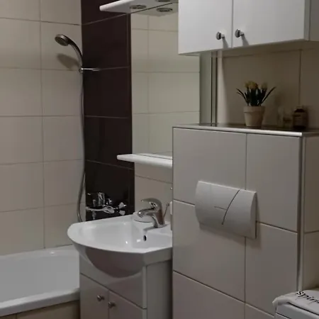 Galby - Dobrinja - 1km From The Airport Sarajevo